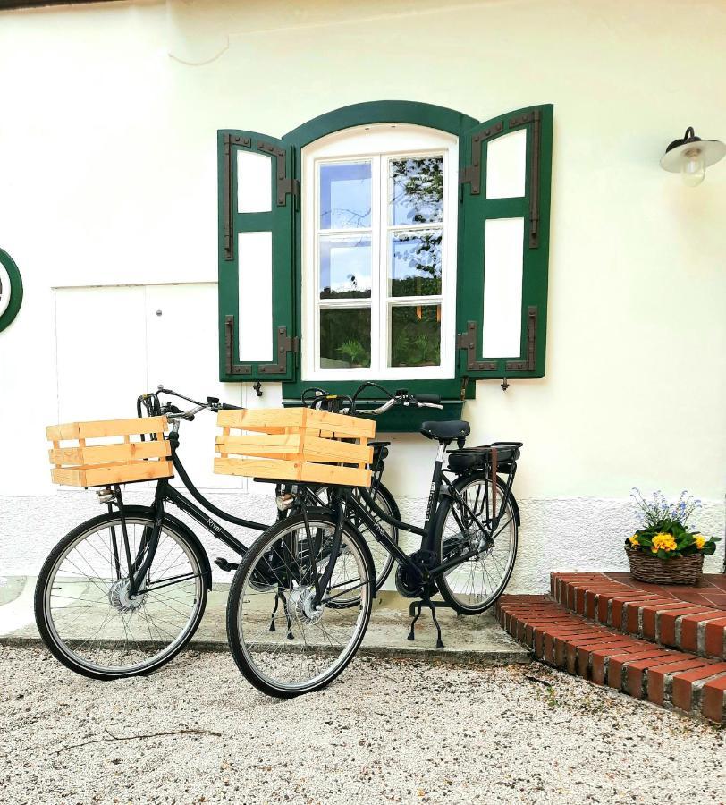 Landsitz Oberhof Petit Hotel Muggendorf  Exterior foto